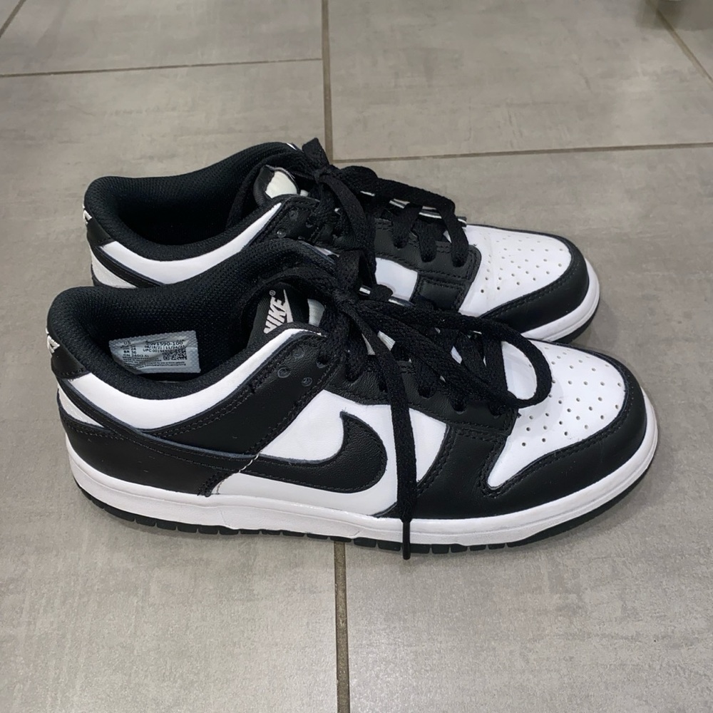 Nike Panda Dunks